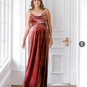 Revelry Maternity Velvet Skye Bridesmaid Dress size 8
